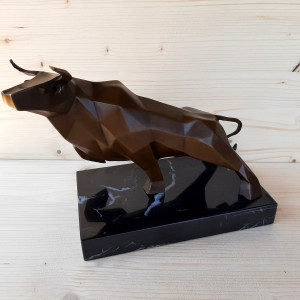 Sculpture taureau en bronze, style cubiste.