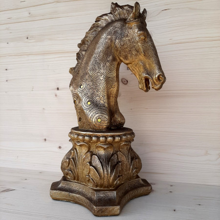 Buste cheval doré