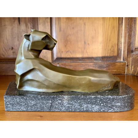 Sculpture en bronze La Panthère couchée