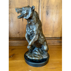 Sculpture en bronze L'ours dressé sur ses pattes