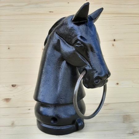 Tête cheval en fonte pour poteau