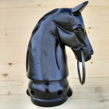 Tête cheval en fonte pour poteau