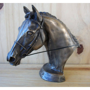 Tête cheval avec filet et rênes 