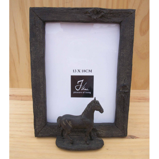 Cadre photo 3D vertical avec cheval 