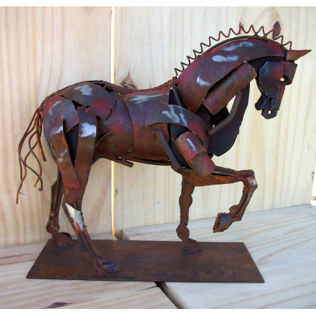 Sculpture cheval en métal 