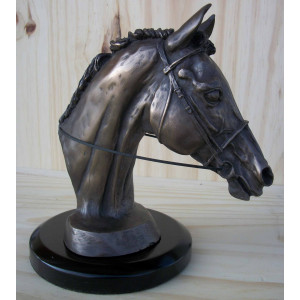 Tête cheval avec filet et rênes  2