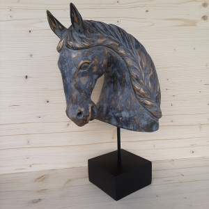 Statue tête de cheval sur socle