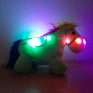 Peluche cheval rose à leds 2