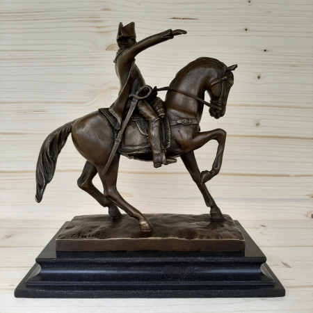 Sculpture en bronze Napoléon sur son cheval